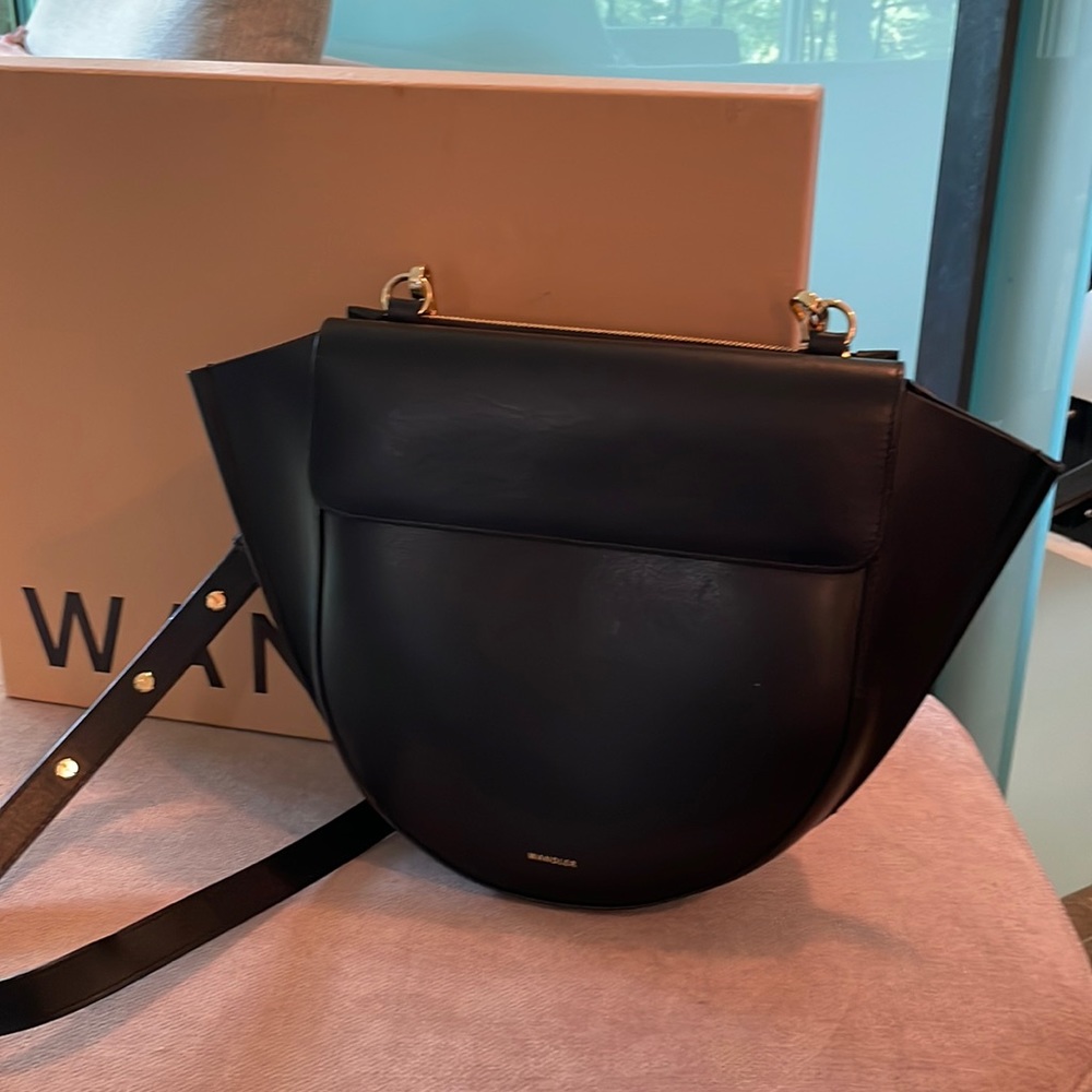 Wandler Medium Hortensia bag. Black leather. Only worn a few times